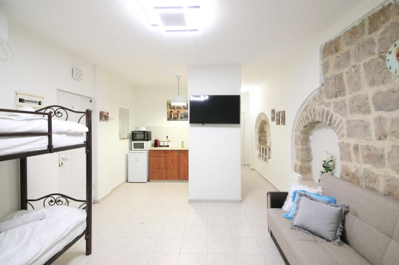 Private Hostel - Best Location Jeruzsálem Kültér fotó